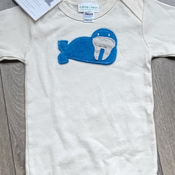 CATE & LEVI Organic Onesie - Baby - Made in Canada NEW NWT 6-12mo Walrus - Picture 2 of 6